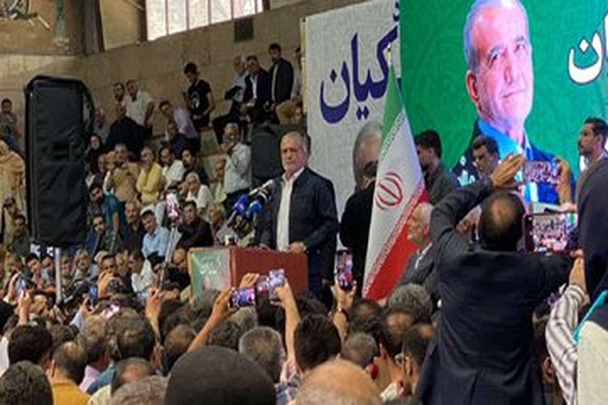 کنایه تند و تیز مسعود پزشکیان به حامیان طرح گشت‌ارشاد/ عکس