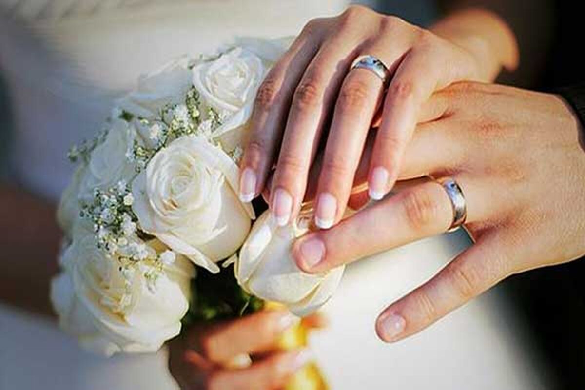 آیا عروس و پدر شوهر بعد از مرگ شوهر، باز هم به هم محرم هستند؟