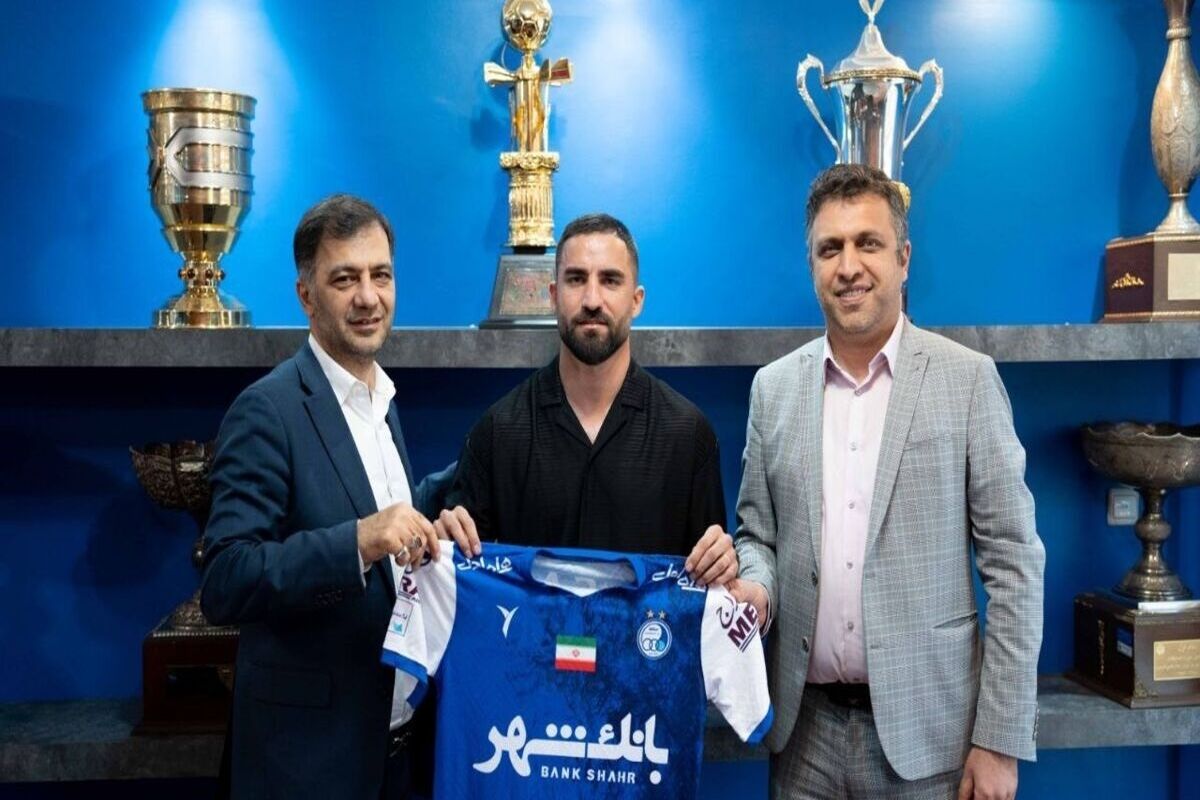 .رسمی؛ ستاره پرسپولیس، استقلالی شد