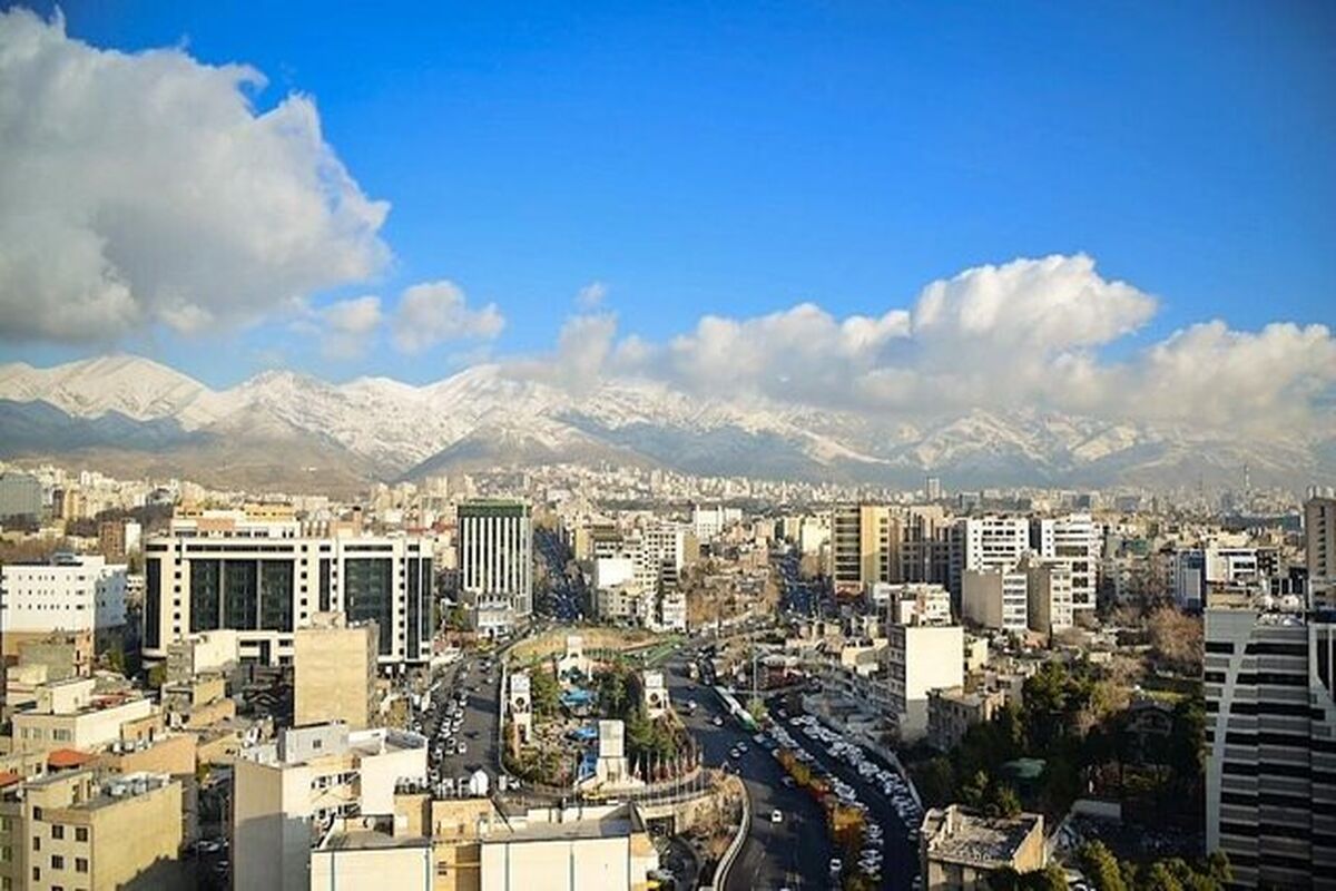 هوای تهران پاک و آسمان همچنان آبی