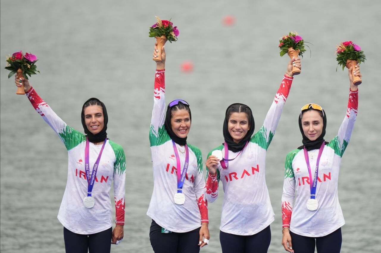 دختران رویینگ ایران نقره‌ای شدند