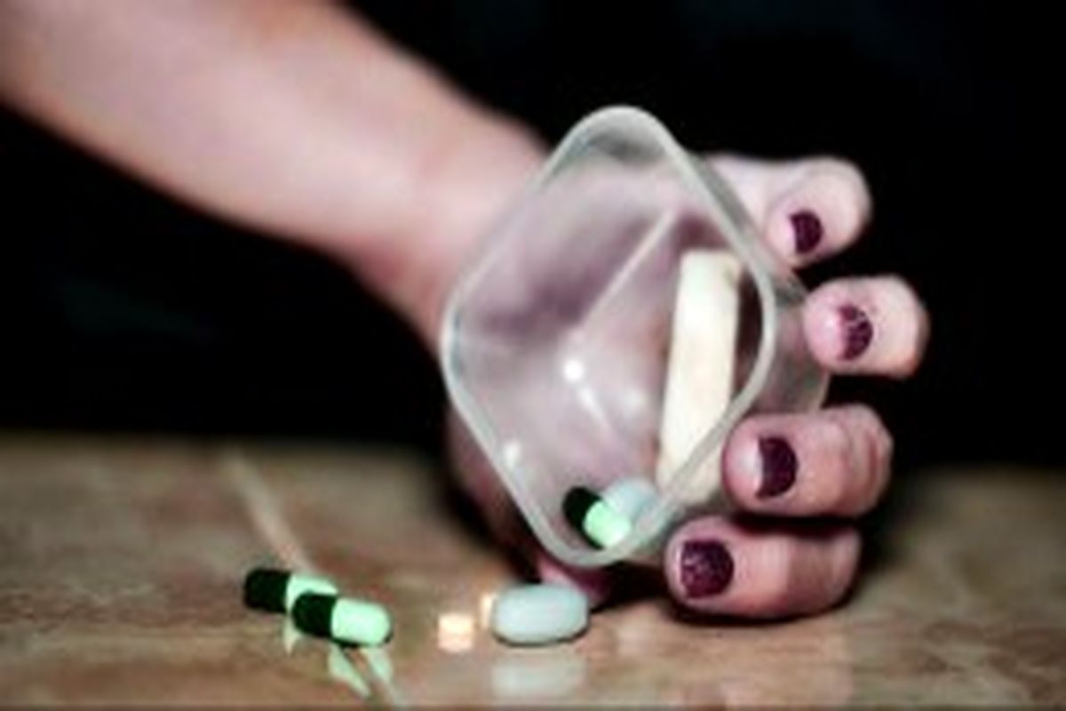 خودکشی زن متاهل بعد از ازدواج دوست‌پسرش