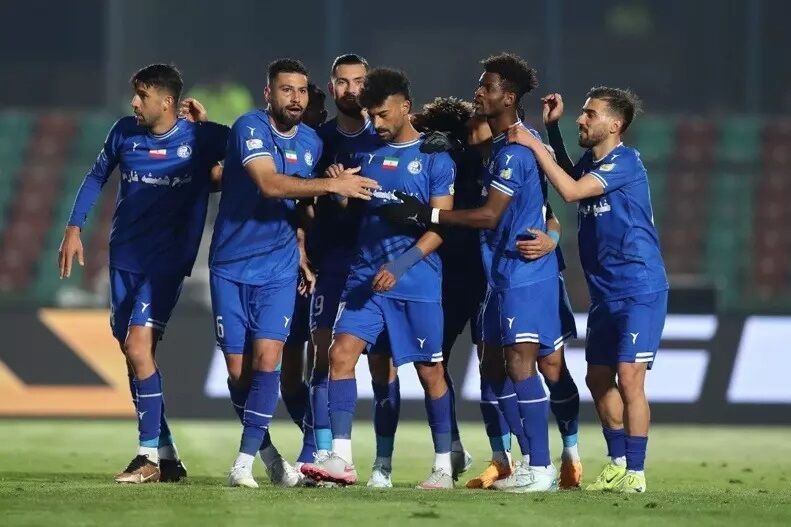 مدیرعامل استقلال: ما به پرسپولیس بباز نیستیم
