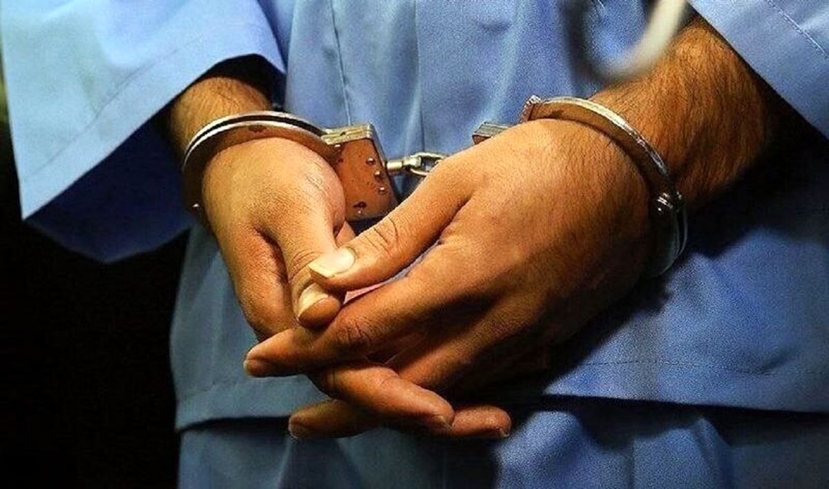جولان یاغی مسلح با تویوتا در شهر