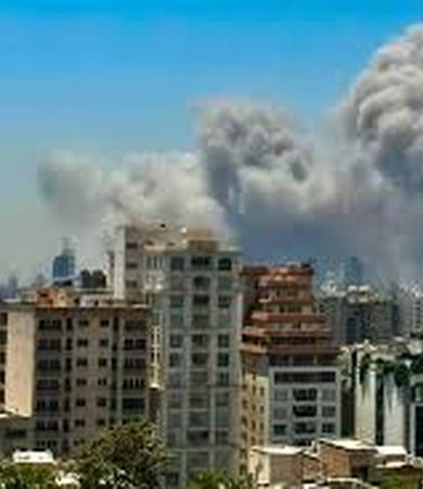  در لحظه بمباران بیت رهبری چه مقاماتی آنجا بودند؟