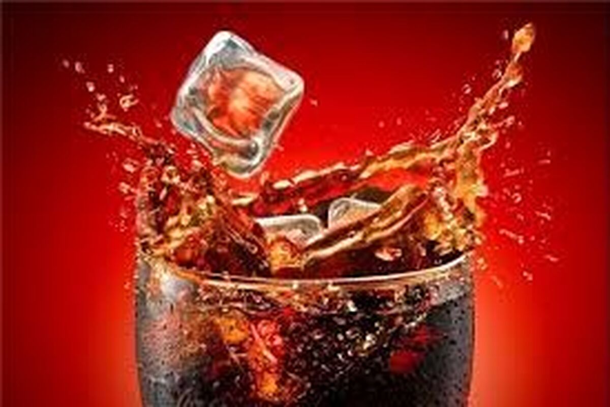 انداختن قرص نعنا در نوشابه گازدار +ببینید