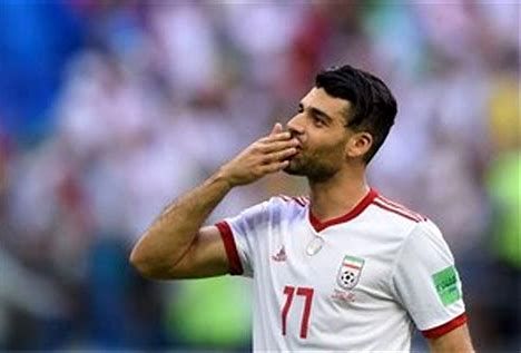 نیمکت‌نشینی هم‌تیمی‌های طارمی در سراسر جهان!