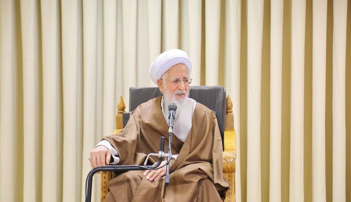  نظر مهم یک مرجع تقلید در مورد تعطیلی شنبه ها 