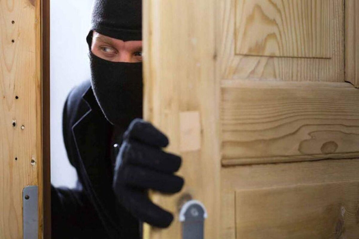 سرقت‌های خواننده زیر زمینی به عشق معروف شدن!
