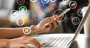 برای چهارمین روز پیاپی اینترنت و پیامک قطع ماند