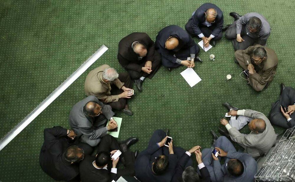 آراء این سه نماینده دور دوم، زیر ۲۰ هزار است
