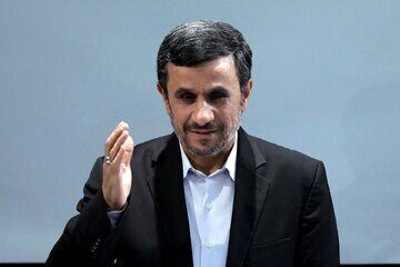 کنایه محمود احمدی نژاد به میزان مشارکت مردم در انتخابات /آدم تاسف می خورد