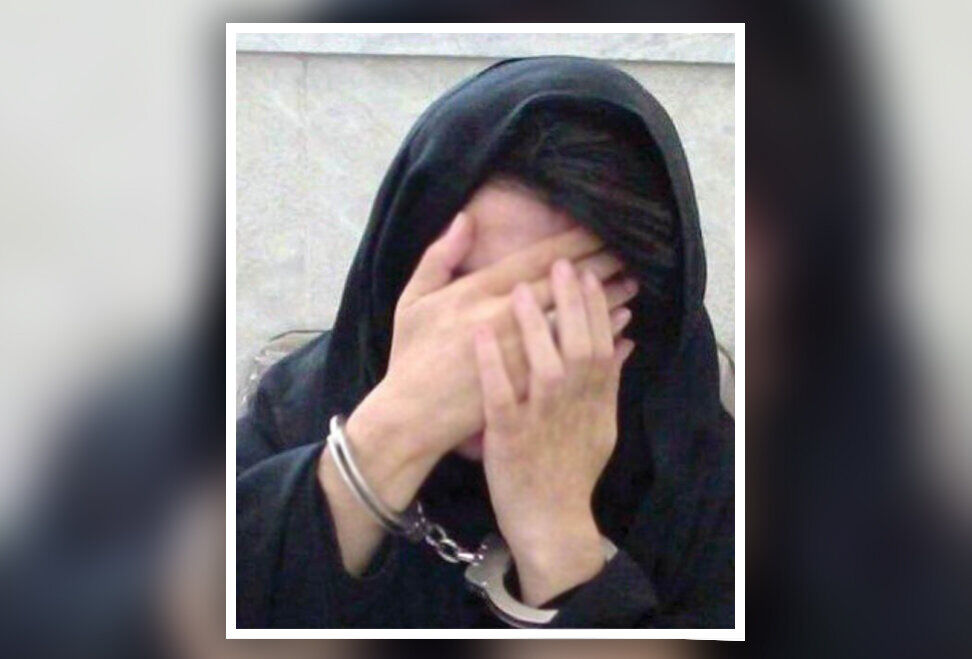 زن جوان در نبود شوهرش در خانه‌اش را برای مردای غریبه باز کرد