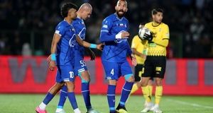 پشت پرده به تعویق افتادن بازی استقلال - سپاهان 