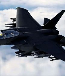 فرود ۴ فروند بمب افکن B-۵۲ Stratofortress آمریکا