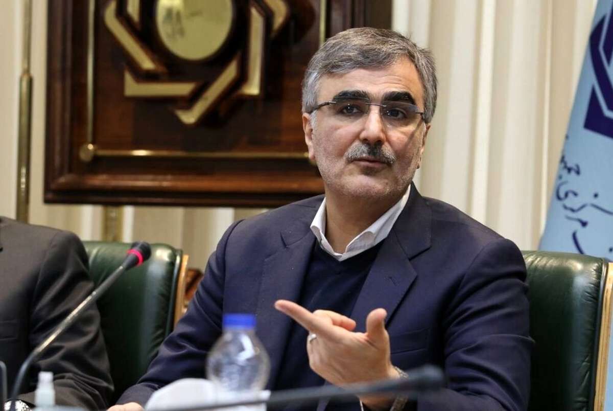 تکذیب کمبود منابع ارزی از سوی رئیس کل بانک مرکزی