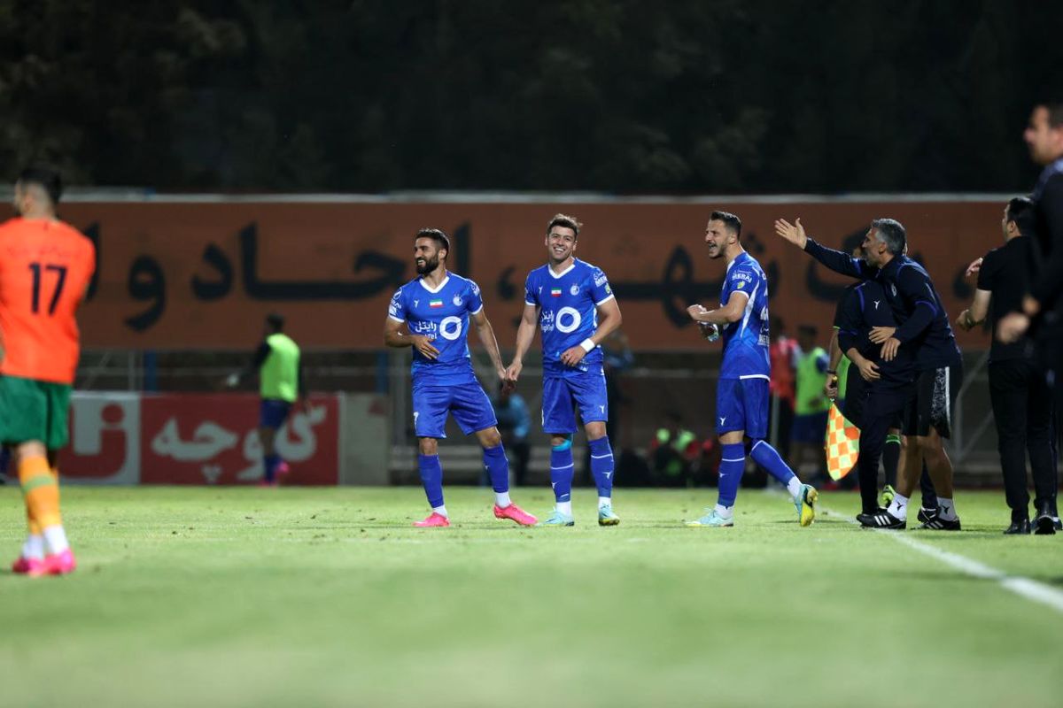 استقلال از سد مس رفسنجان عبور کرد