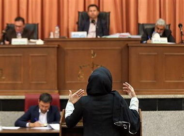 بهرام شوهر من بود دوست پسر دخترم! / در اتاق دخترم قرص های ضدبارداری پیدا کردم