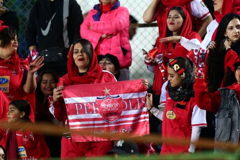 عاشقانه های دختر پرسپولیسی منتشر شد + فیلم