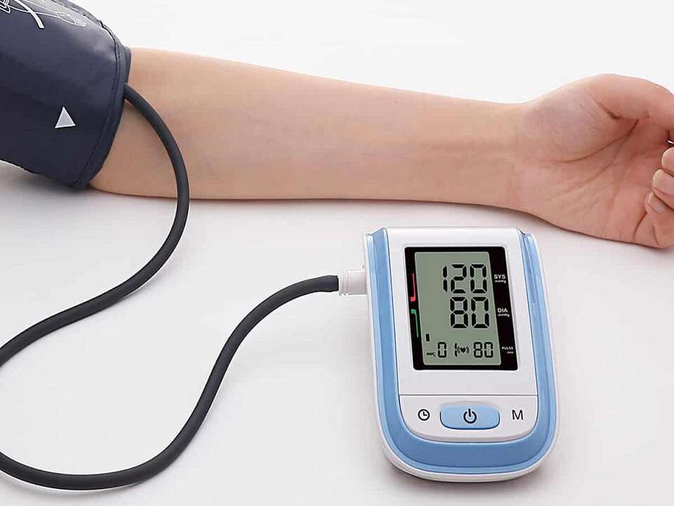 چگونه فشار خون را در روزهای سرد زمستانی کنترل کنیم؟