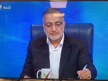  حمله دوباره علیرضا زاکانی به دولت روحانی /کشور دچار بن‌بست نیست
