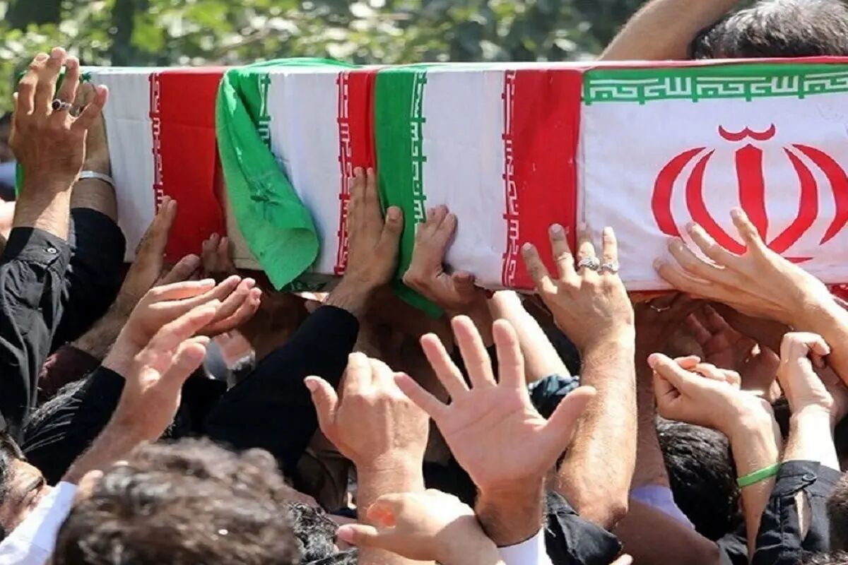علت وجود خودروهای آبپاش در مراسم رئیس جمهور شهید چه بود؟