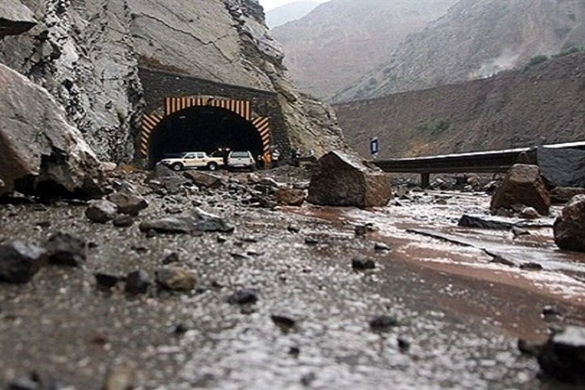 اسامی جانباختگان حادثه ریزش سنگ در جاده کندوان اعلام شد/ از کودک سه ساله تا زن 42 ساله