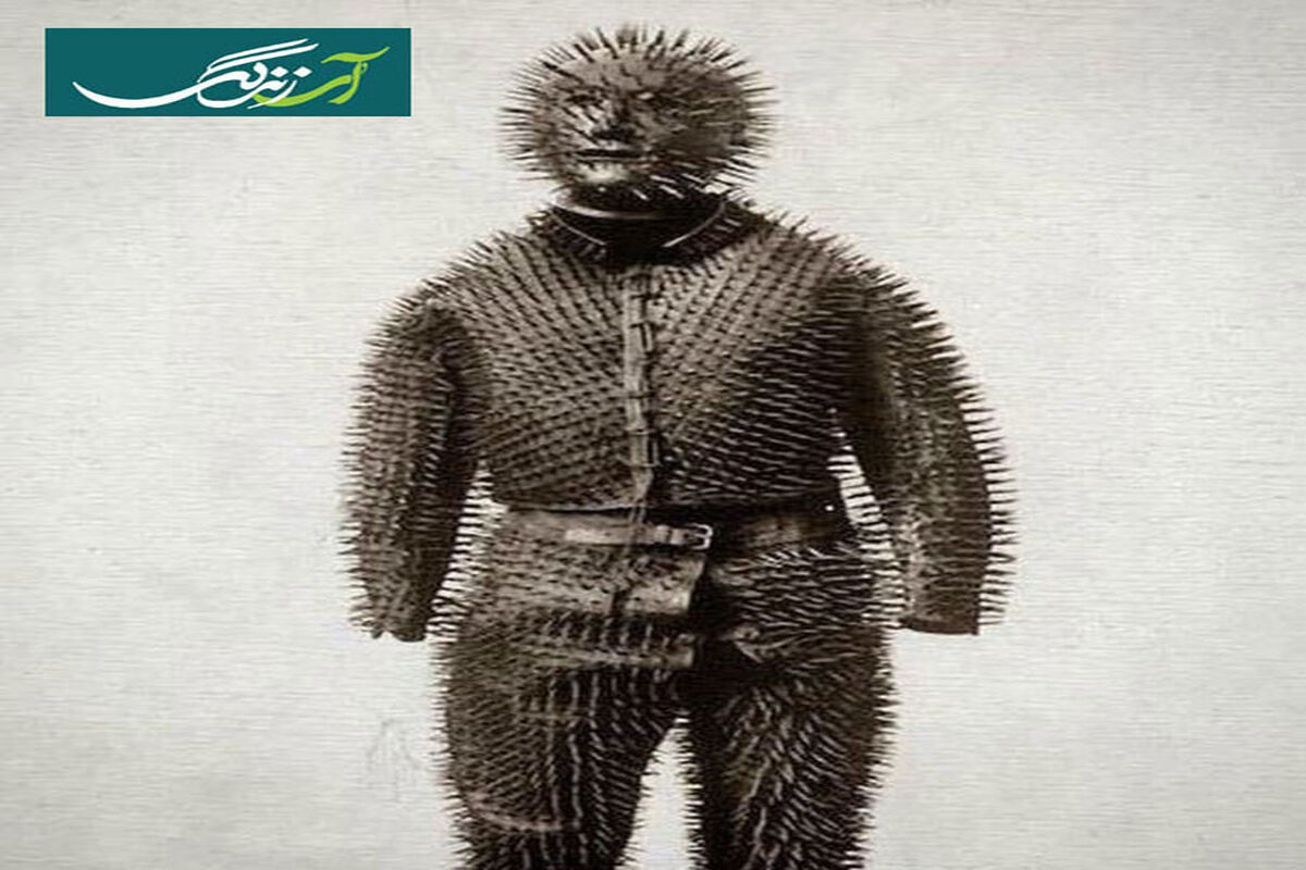 ۲۰۰ سال پیش با این لباس خرس شکار می‌کردند
