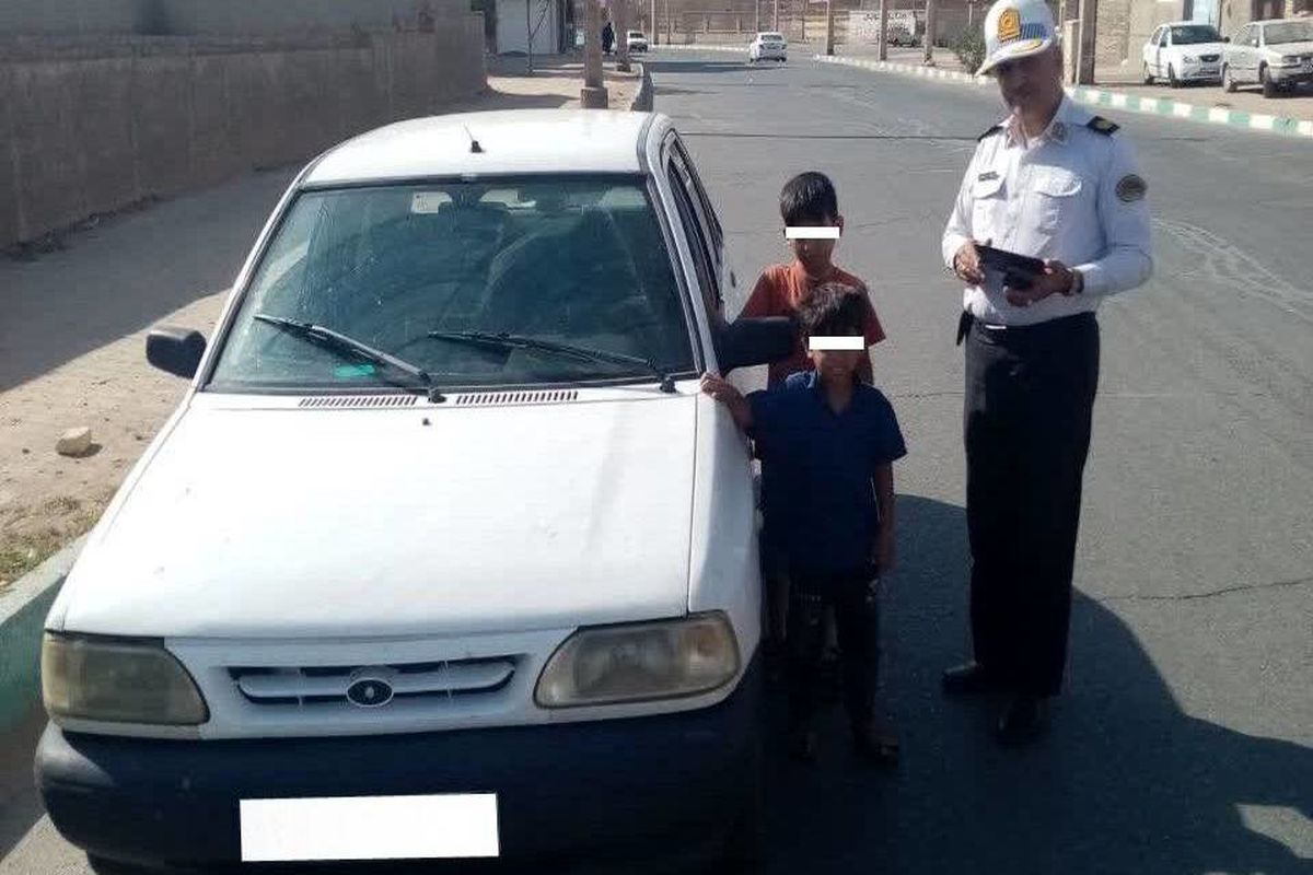 توقیف خودروی سواری با رانندگی کودک ۹ ساله