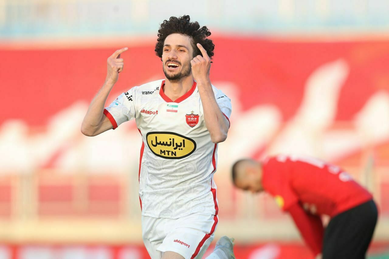 پوهانگ به دنبال جذب هنانوف