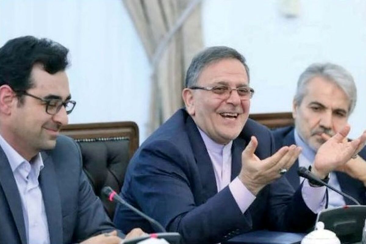 حکم سیف و عراقچی درباره مداخله در بازار ارز نقض شد