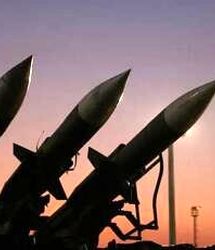 مهندسان ایرانی با سرعت پایگاه های بمباران شده را دوباره عملیاتی می‌کنند 