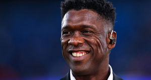 کلارنس سیدروف را چه کسی به استقلال معرفی کرد؟