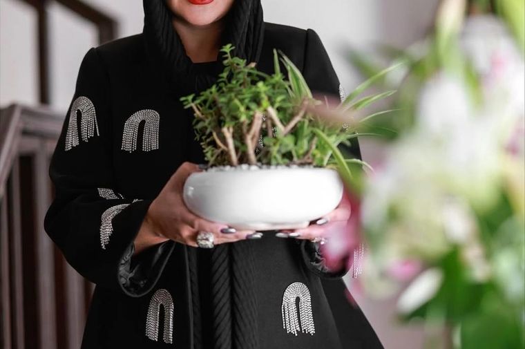 جشن تولد الهام حمیدی با استایل گنگ!/ عکس