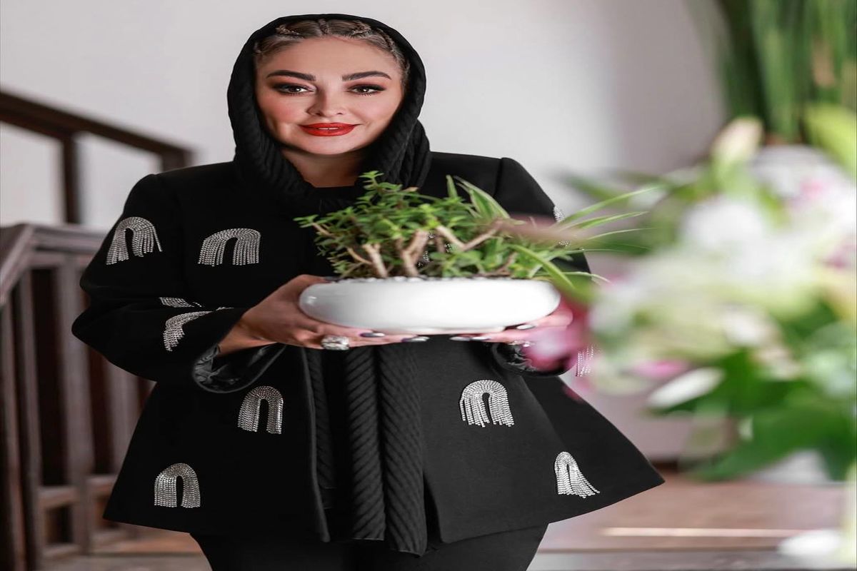 جشن تولد الهام حمیدی با استایل گنگ!/ عکس