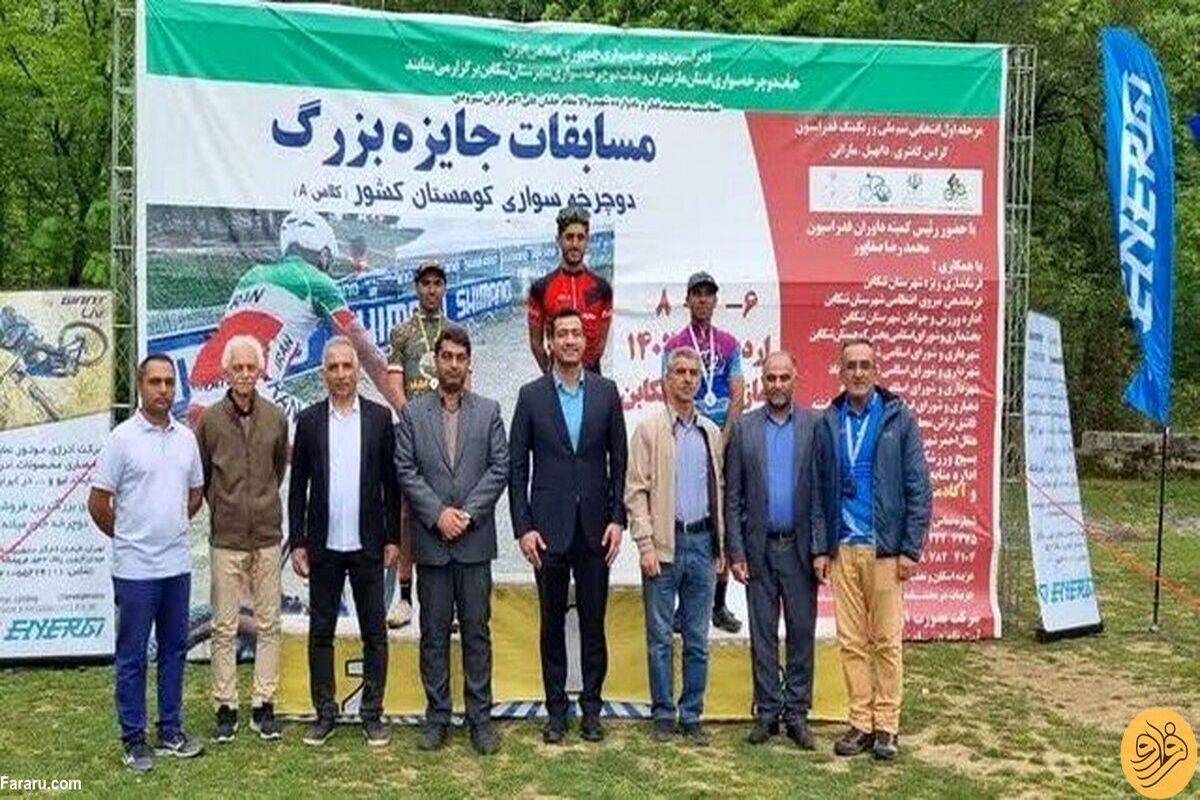 اعتراض جنجالی مردان در حمایت از زنان در تنکابن + فیلم