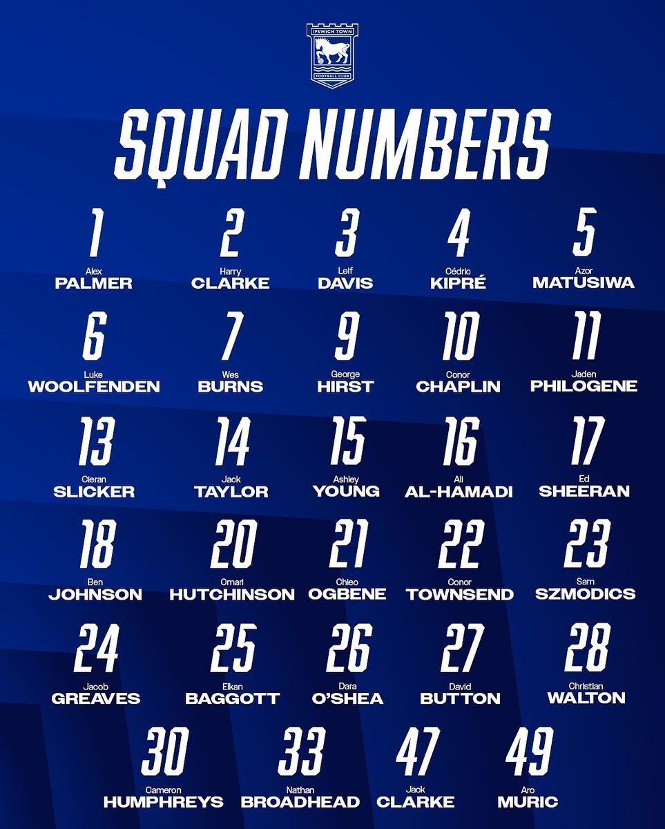 نام خواننده محبوب در لیست رسمی باشگاه انگلیسی 