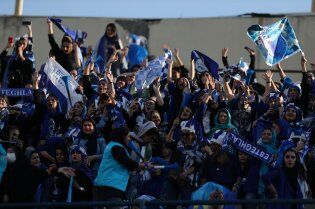 جواب جالب هوادار استقلال به کری پرسپولیسی‌ها