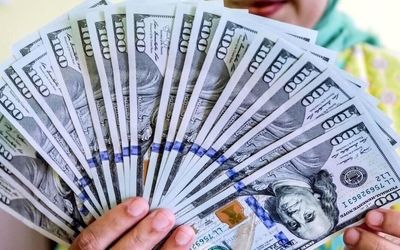 آخرین قیمت دلار در بازار آزاد برای امروز پنجشنبه ۷ اسفند ۱۴۰۴ منتشر شد.

