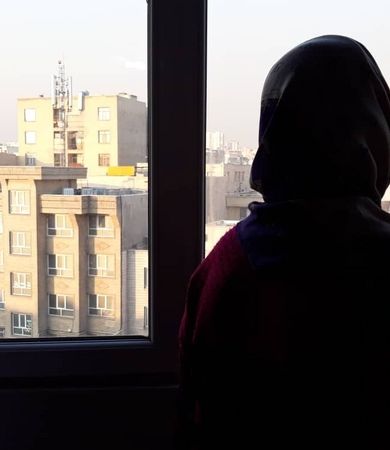 شوهرم بجای پرداخت کرایه خانه، مرا به صاحبخانه داد!