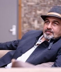 اولین عکس از رضا عطاران در بیمارستان