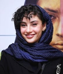 قاب صمیمیِ دو بانوی زیبا ولی منفورِ سینمای ایران!