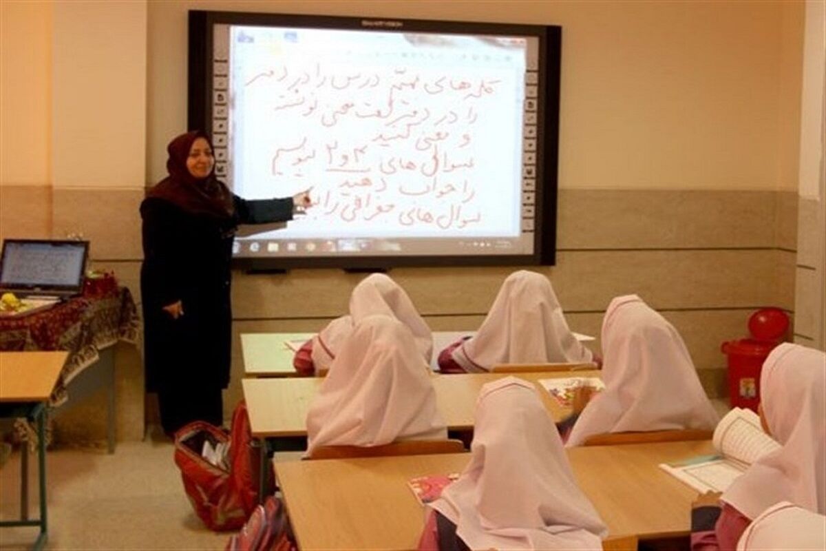 تغییری بزرگ در آموزش و پرورش /تدریس سنتی حذف میشود، معلمان شیوه تدریس جدید معرفی کنند