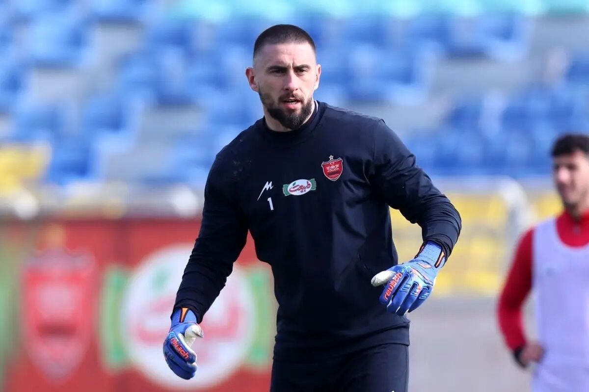 دروازه بان ملی پوش پرسپولیس ماندنی شد!
