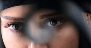  پریناز ایزدیار با «بُن سای» می آید