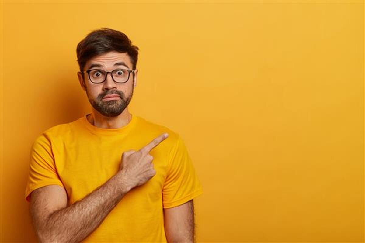 عکس شرم آور پیرزنی با پسر 9 ساله /خجالت آور است!