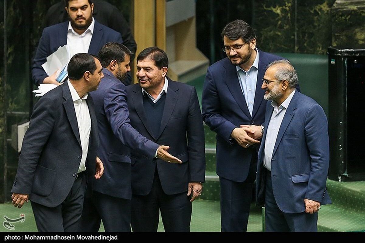 
سنت‌شکنی دولت رئیسی؛ افزایش ۸۶ درصدی بودجه نهاد ریاست‌جمهوری!
