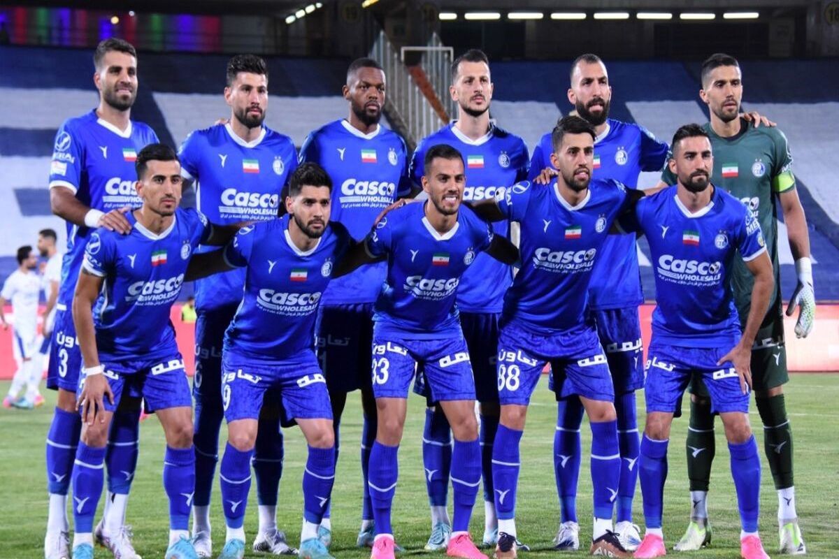 مدافع آبی پوشان در یک قدمی سرخ ها

