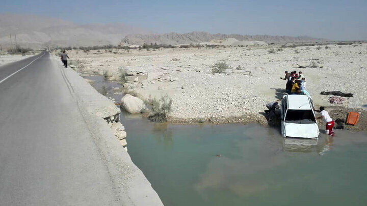 سقوط مرگبار پراید در رودخانه