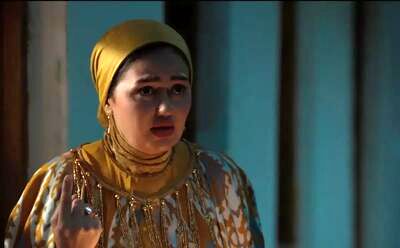 چهره متفاوت و جذاب چمن پایتخت در زندگی واقعی/ عکس